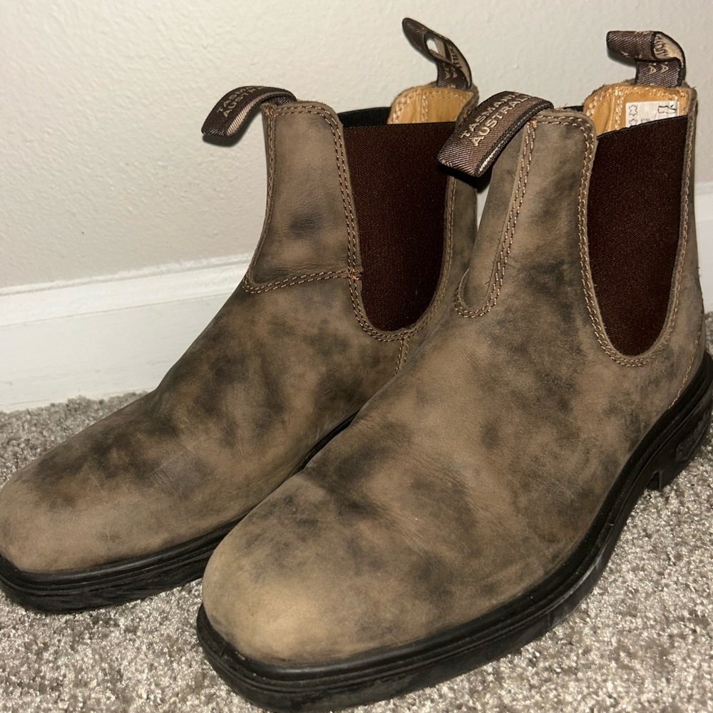 Blundstone Women’s Distressed Brown Boots